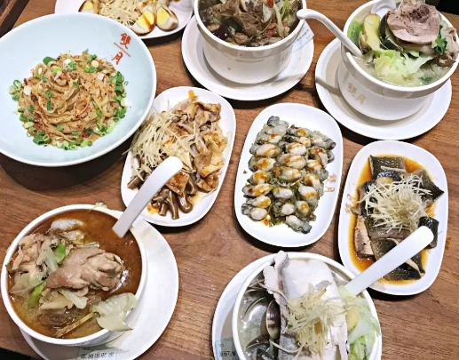 台北小巨蛋餐廳 台北小巨蛋餐廳