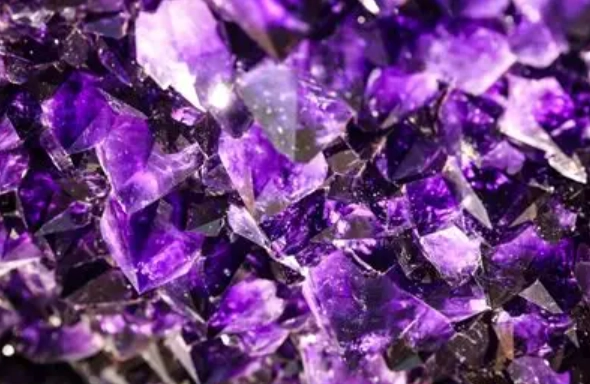 天然紫水晶特徵