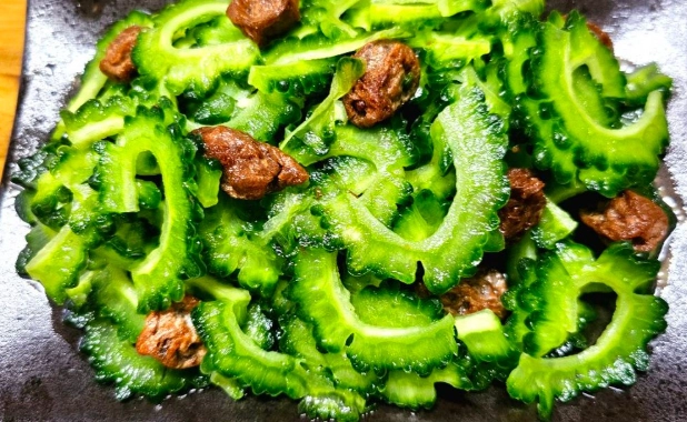 梅子苦瓜料理終極指南：從挑選到烹飪，完整破解苦瓜美味密碼