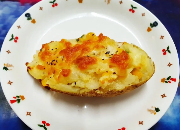 整顆馬鈴薯焗烤餐廳