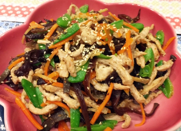 木耳炒肉絲餐廳