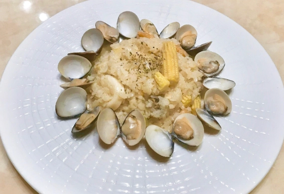 蒜香奶油燉飯終極指南：從家常食譜到台北必吃餐廳推薦