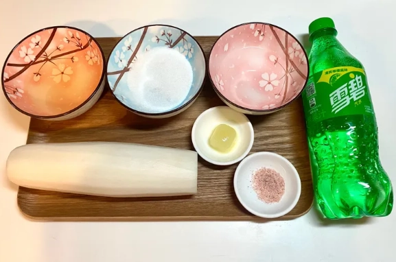 韓式醃蘿蔔雪碧食譜全解析：脆口開胃的韓國小菜製作秘訣