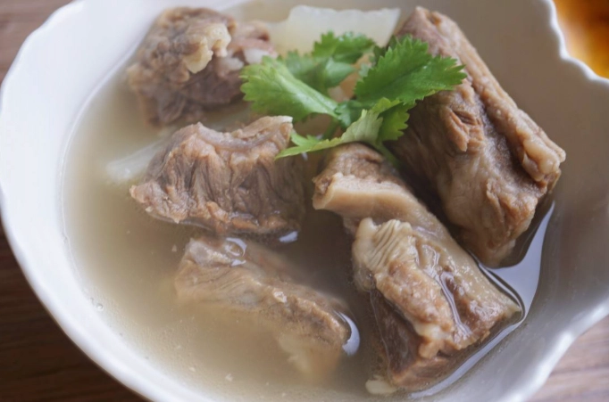 牛肋條食譜大全：從紅燒到燒烤的完美烹飪指南