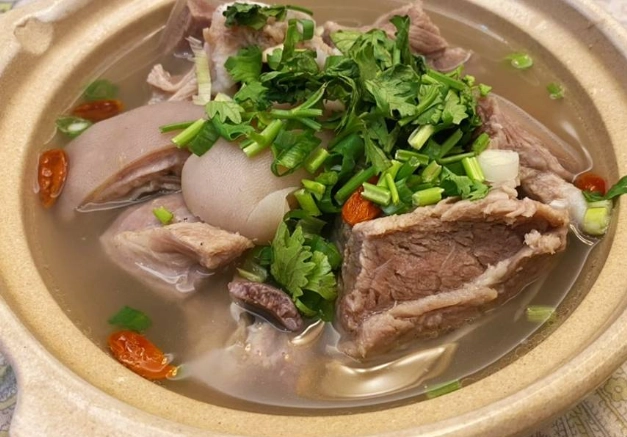 清燉羊肉終極指南：台灣必吃餐廳與家常秘訣大公開