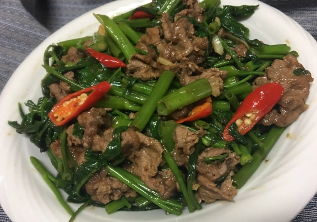 沙茶牛肉空心菜 做法