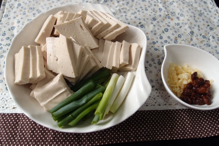 百頁豆腐料理
