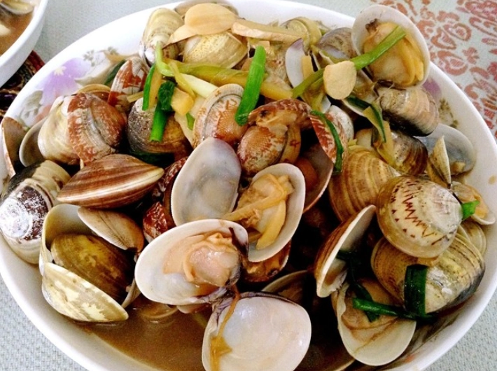 炒蛤蜊蠔油終極指南：從選材到烹飪與餐廳推薦全解析