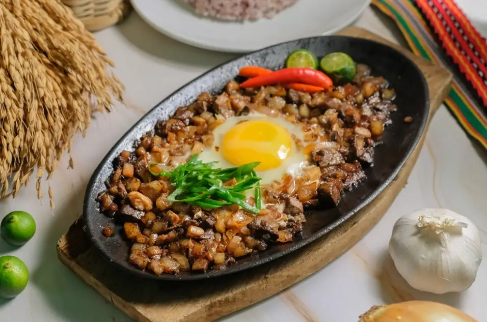 菲律賓飲食習慣全解析：從街頭小吃到家常菜，帶你吃懂菲律賓