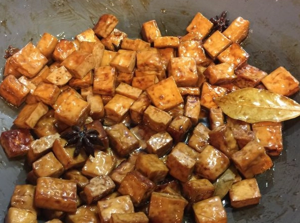 無水滷豆干全攻略：做法秘訣與台北人氣店家實測推薦