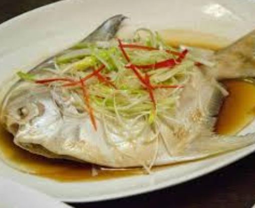 白鯧魚料理