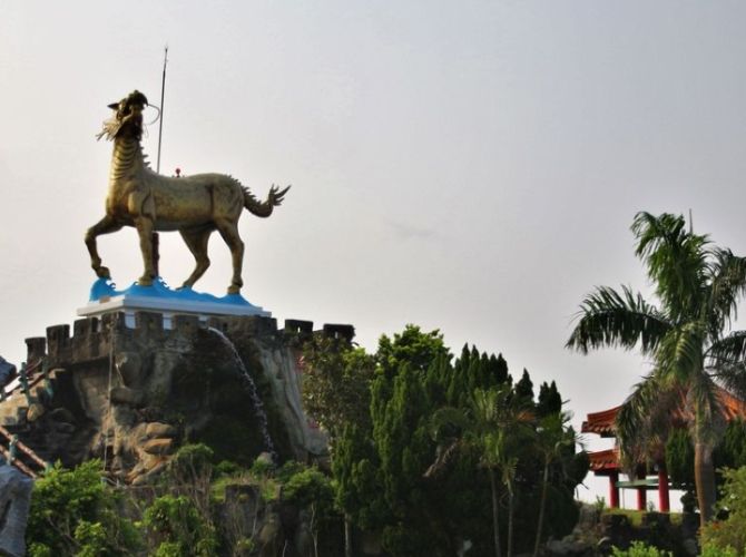 褒忠馬鳴山鎮安宮