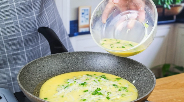 蛋包飯蛋液做法