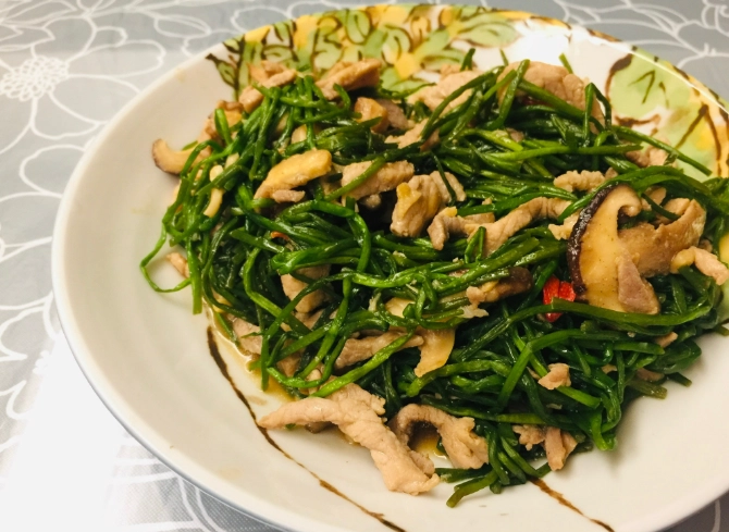 水蓮炒肉絲做法