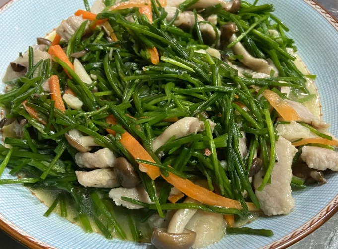 水蓮炒肉絲食譜