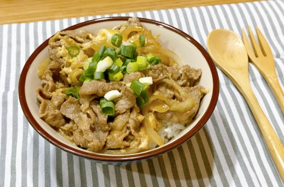 日式牛丼飯製作
