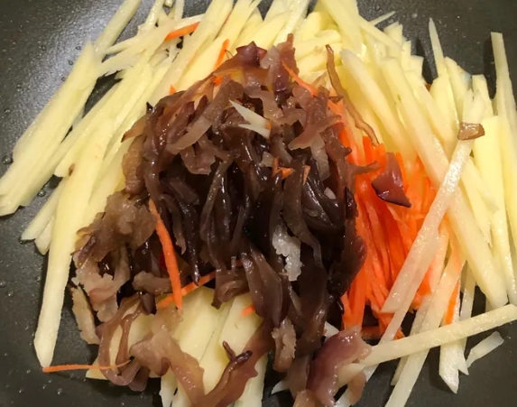 辣炒馬鈴薯絲做法