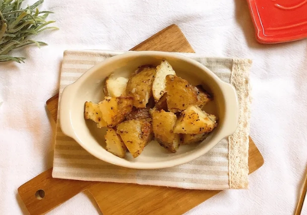 香料烤馬鈴薯食譜