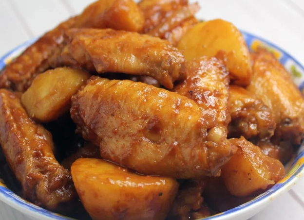 南乳薯仔炆雞翼食譜