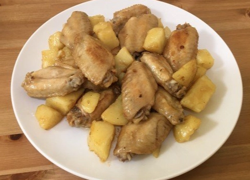 南乳薯仔炆雞翼食譜