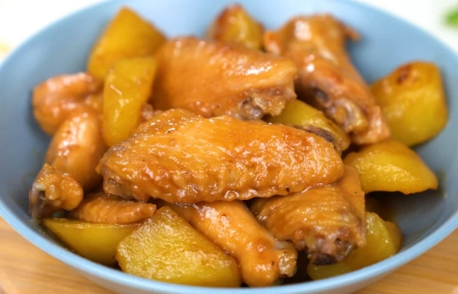 薯仔炆雞翼做法