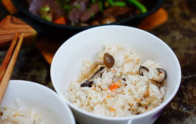 香菇炊饭餐厅