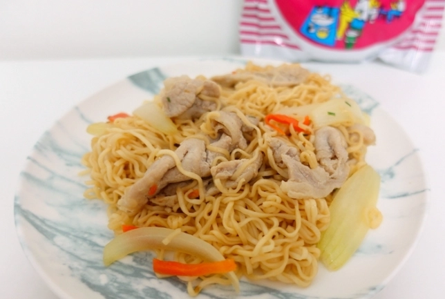 統一肉燥炒泡麵