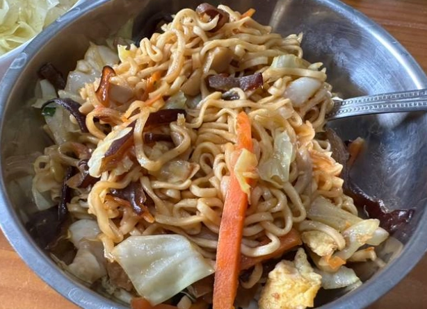 台灣炒泡麵餐廳