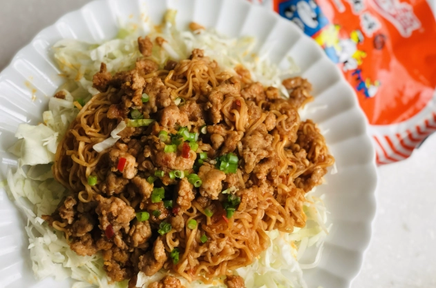 統一肉燥炒泡麵